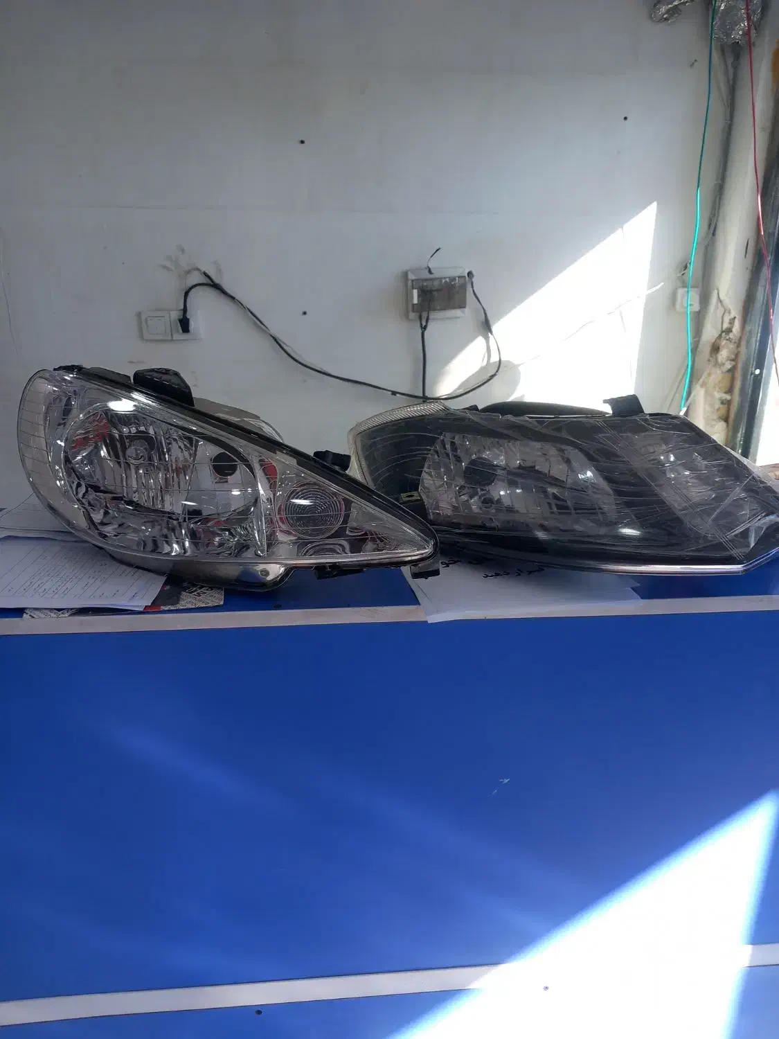 چراغ جلو کوئیک و ۲۰۶ نو اکبند|قطعات یدکی و لوازم جانبی|کرج, ساسانی (قلمستان)|دیوار