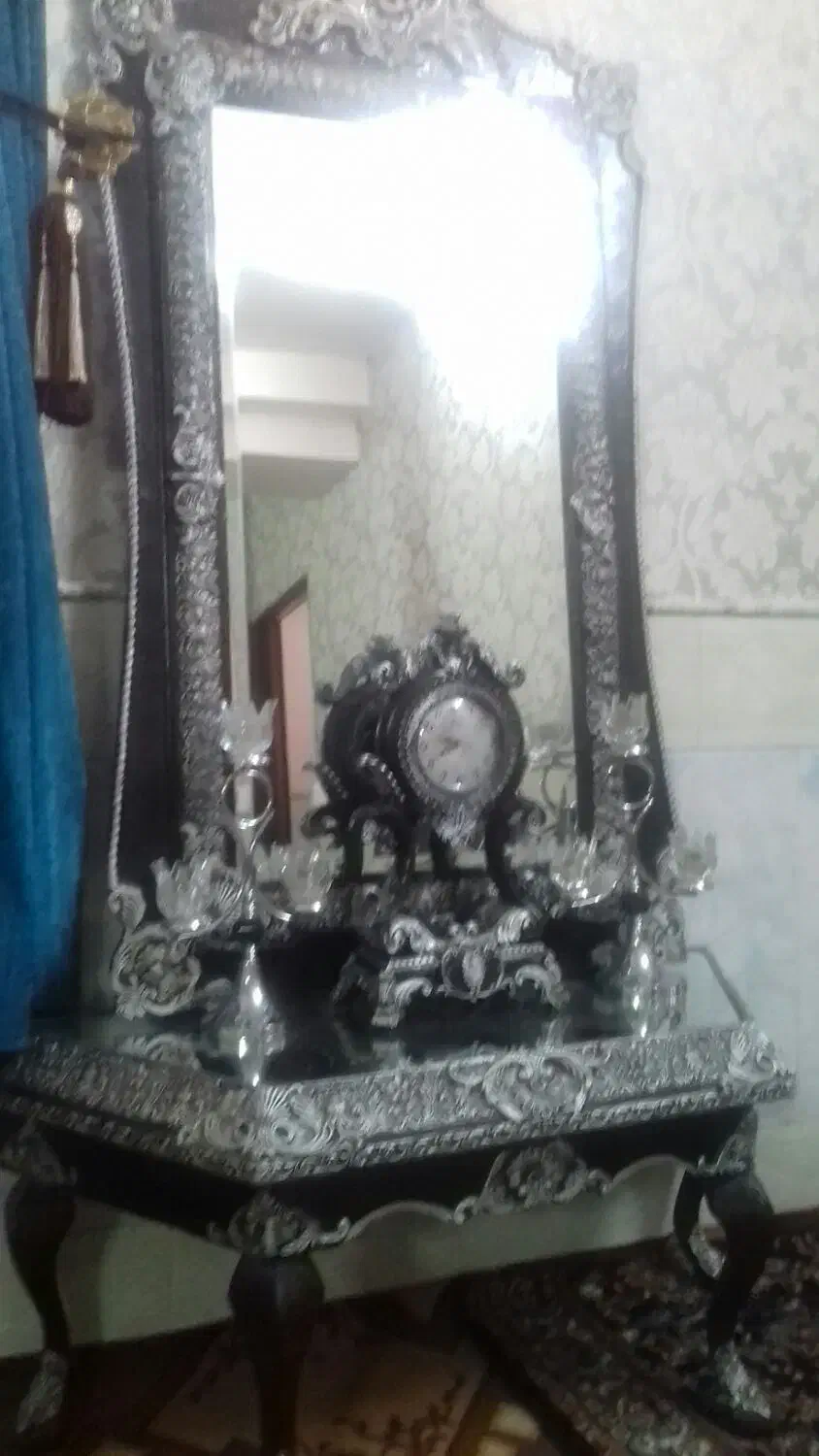 اینه وشعمدان|آینه|قم, قم نو|دیوار