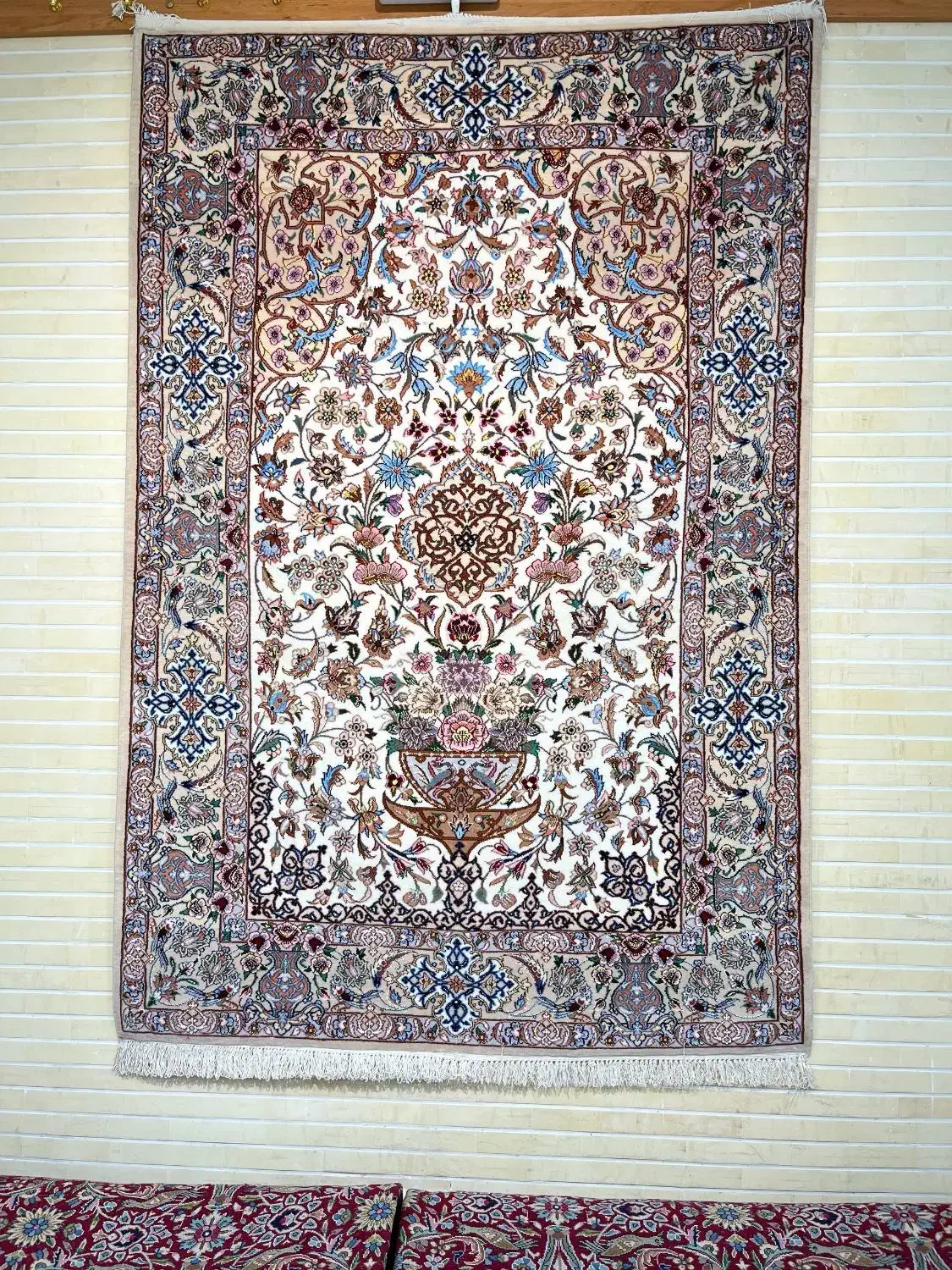 فروش فوری قالیچه کرک و ابریشم اصفهان اقساط ویژه|فرش|اصفهان, نقش جهان|دیوار