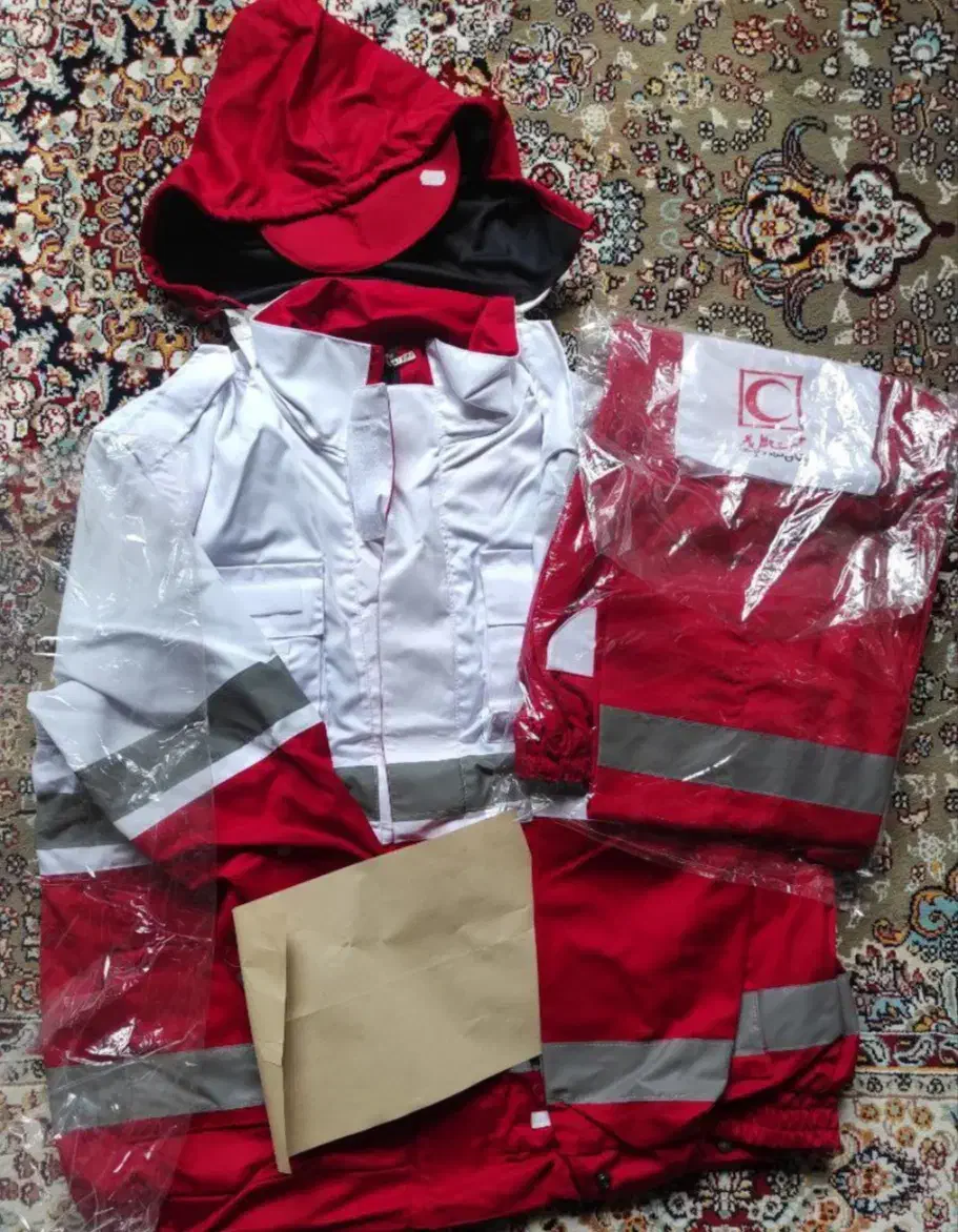 لباس هلال احمر|کوهنوردی و کمپینگ|جوانرود, |دیوار