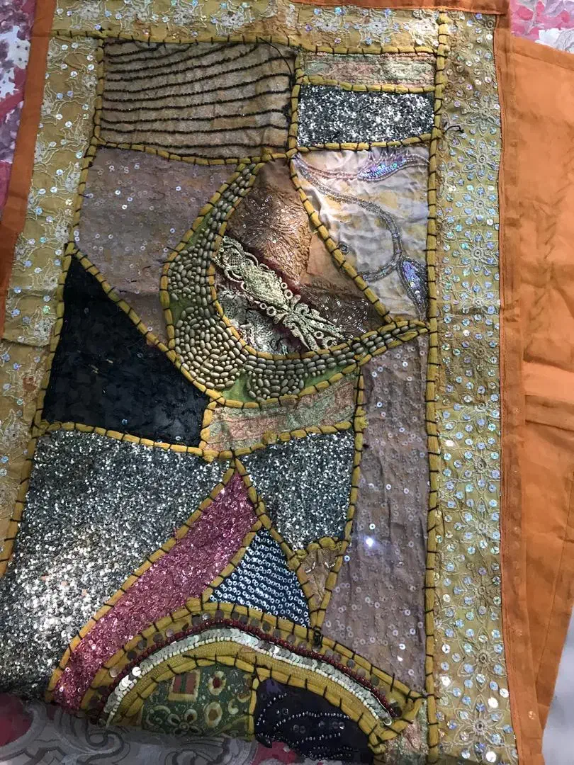 رانر سوزن دوزی|پرده، رانر، رومیزی|تهران, باغ فیض|دیوار