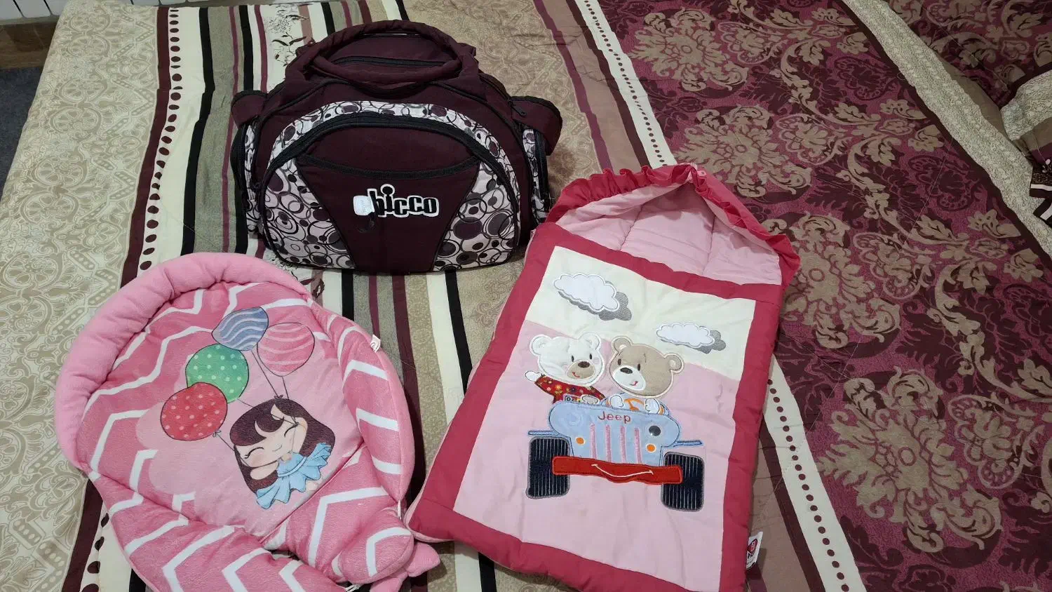 کیف و آغوشی و قنداق نوزاد دخترانه|کفش و لباس بچه|شاهینشهر, خانه کارگر|دیوار