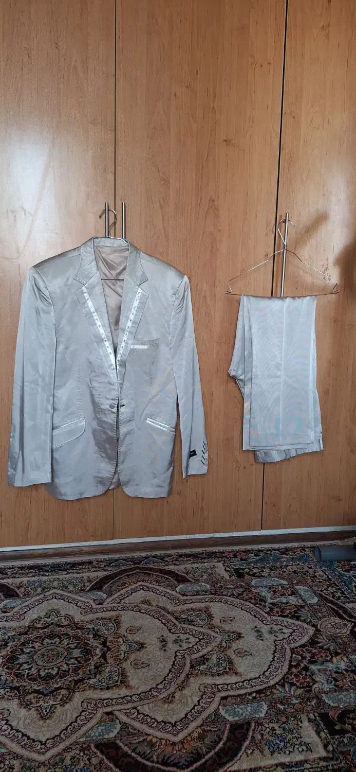 لباس مردانه|لباس|شیراز, آبیاری|دیوار