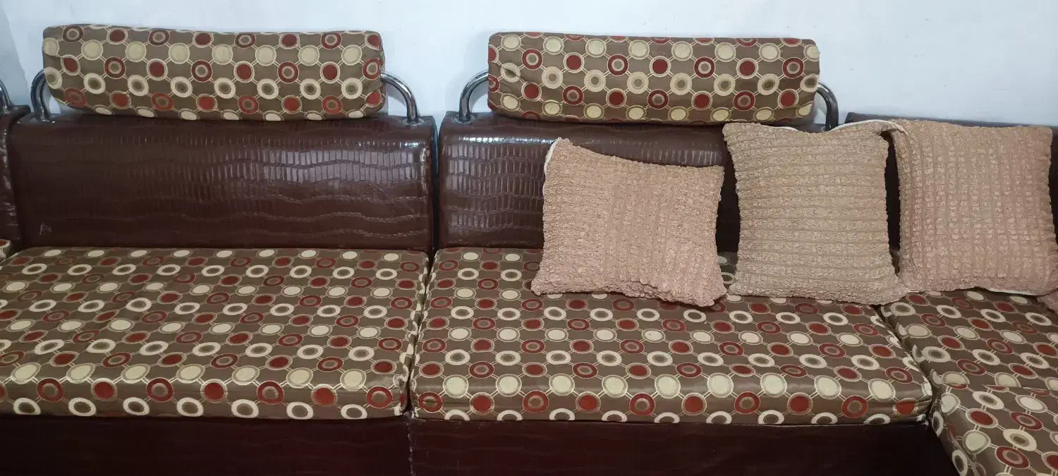 مبل هفت نفره ال .با یک سرخ کن  دولنگی 5 میلیون|مبلمان خانگی و میز عسلی|خوانسار, |دیوار