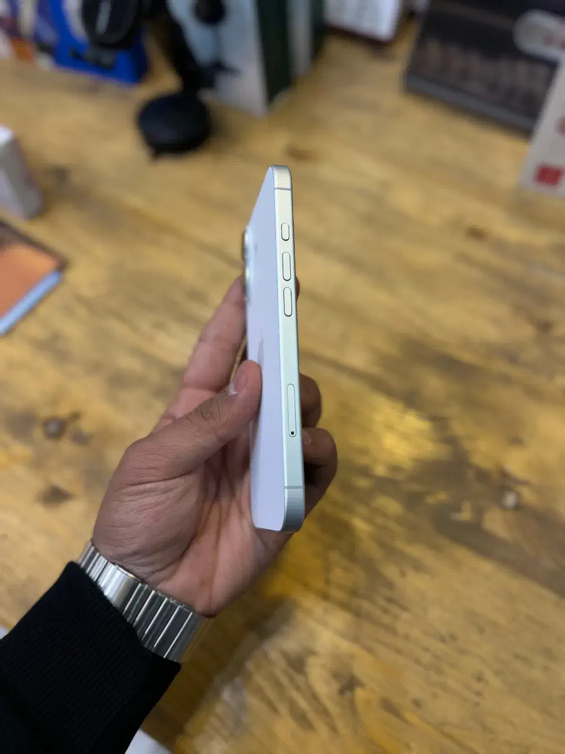 16Normal 128Gb/Ch 100% White|موبایل|یزد, |دیوار