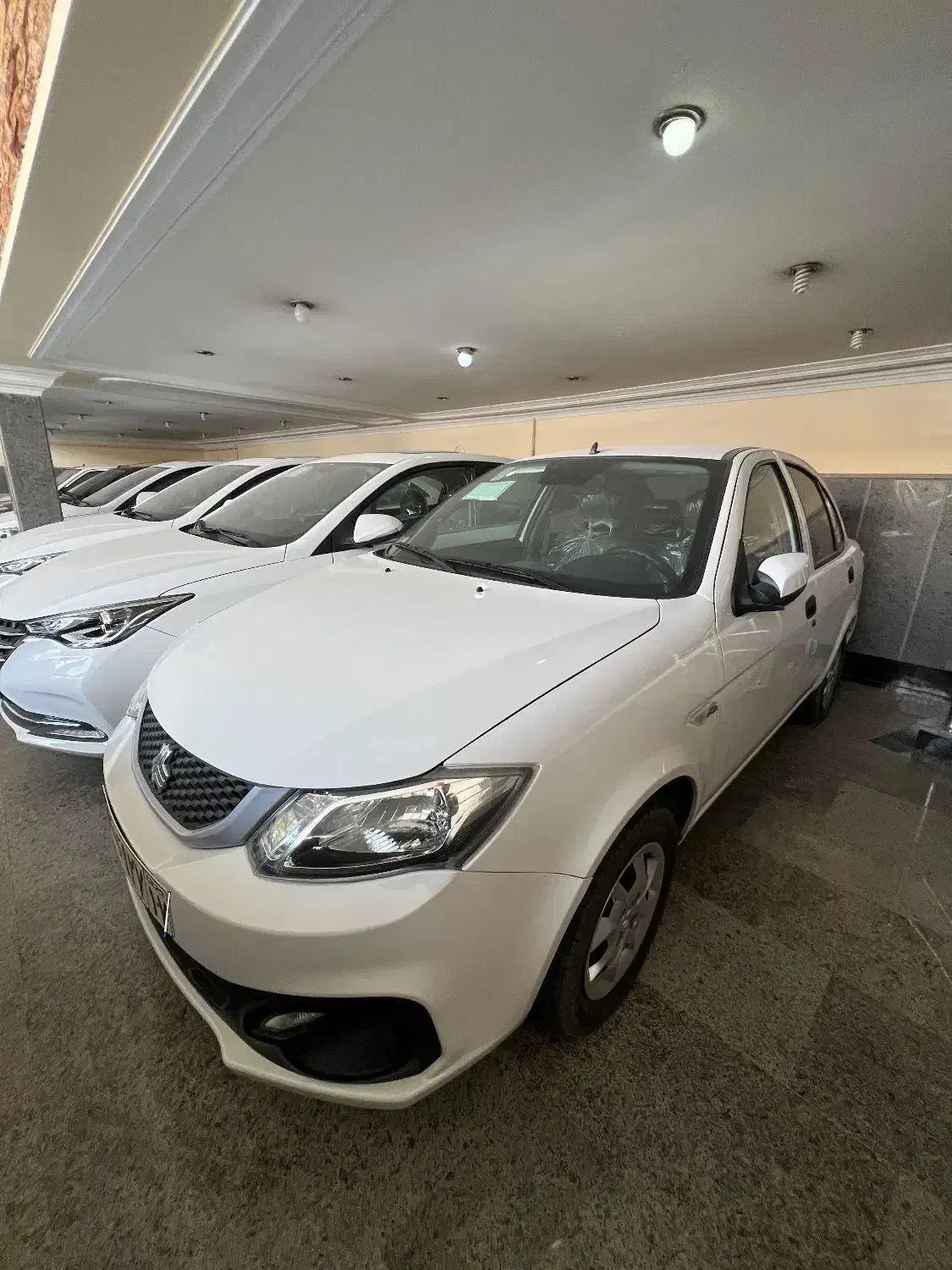 ساینا مدل ۴۰۲ خشک|خودرو سواری و وانت|ارومیه, |دیوار