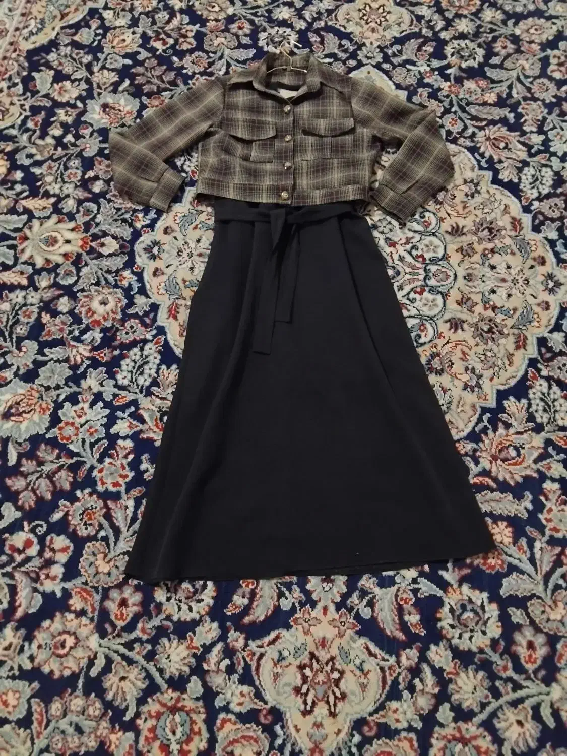 لباس|لباس|سبزوار, امیر کبیر|دیوار