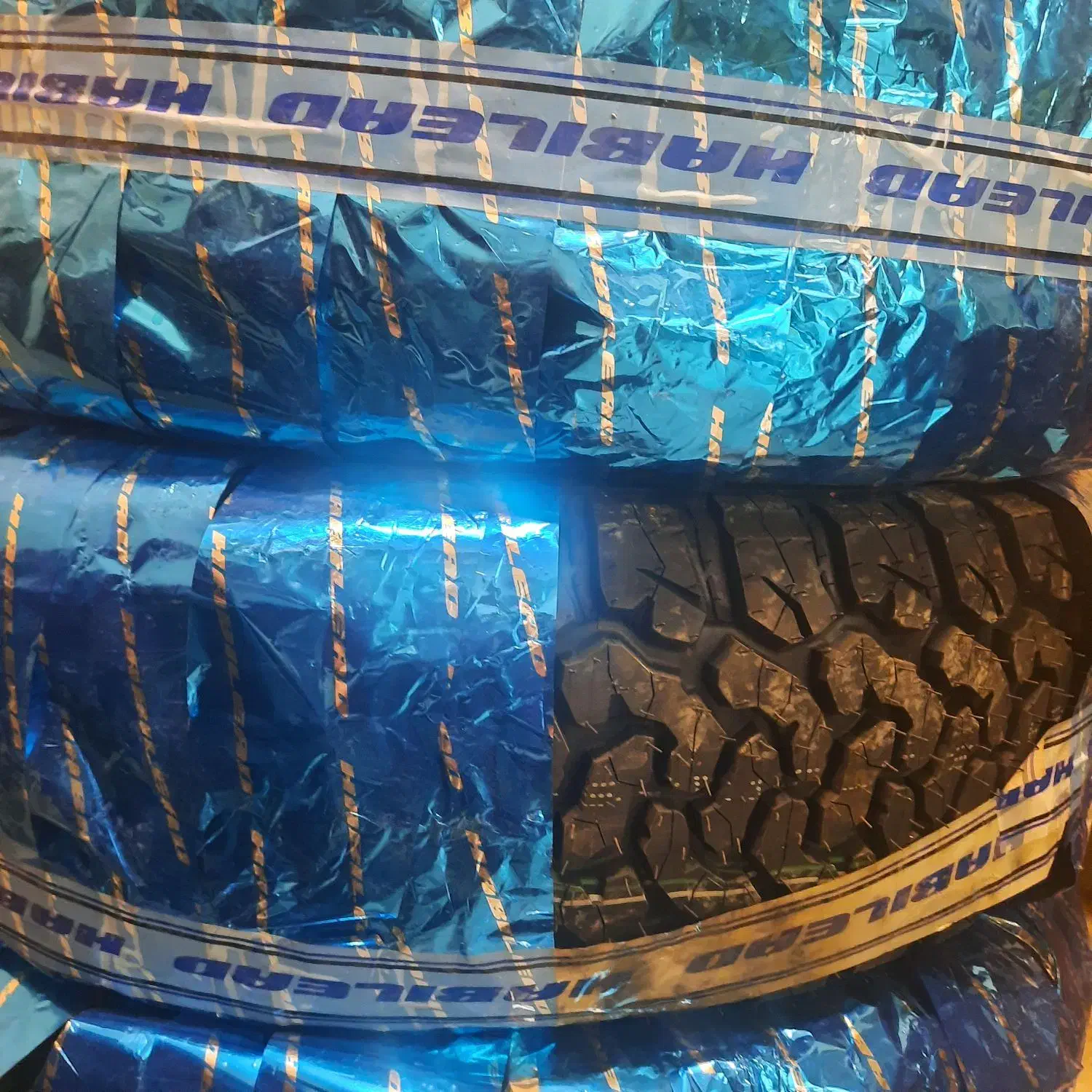 فروش انواع تایرهای سواری و سنگین|قطعات یدکی و لوازم جانبی|تهران, امین حضور|دیوار