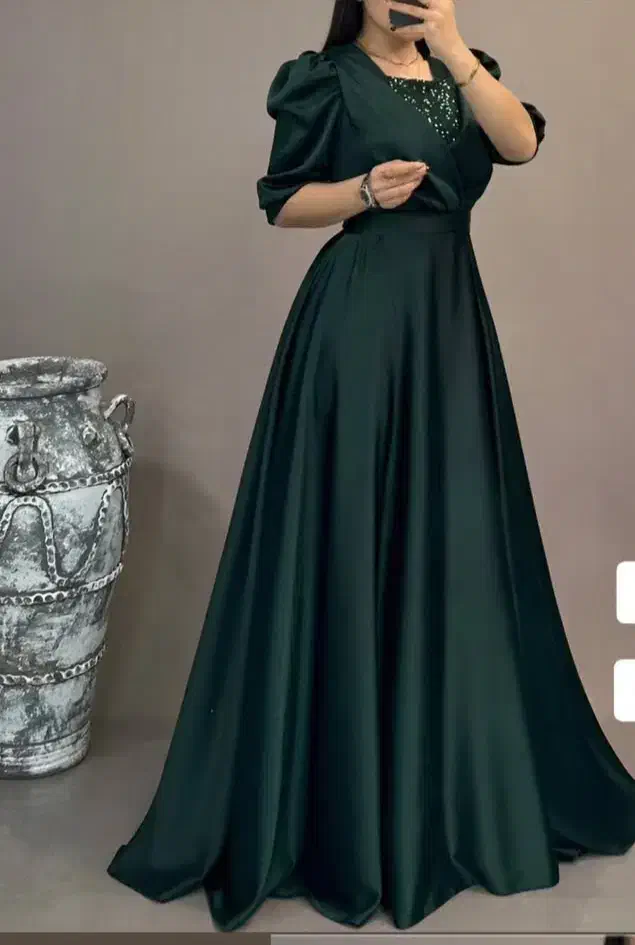 پیراهن مجلسی|لباس|بروجرد, |دیوار