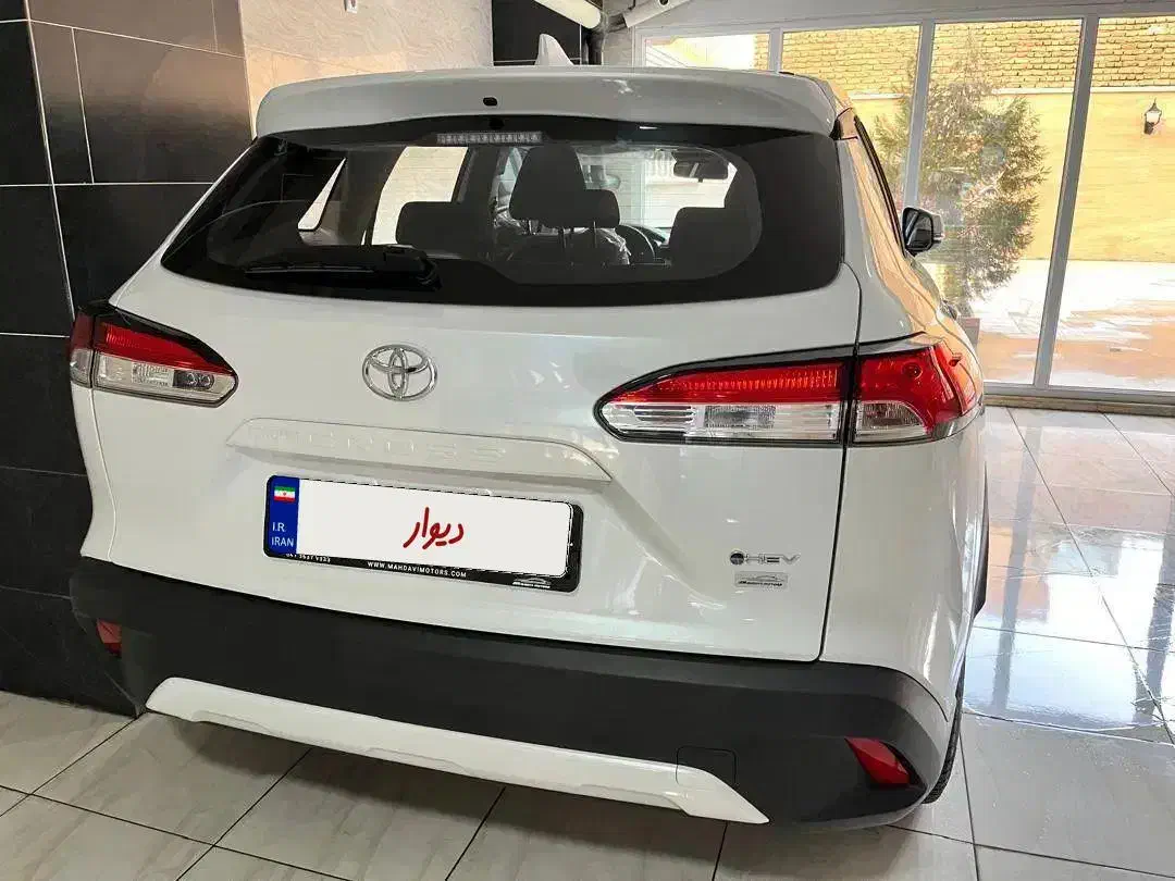 تویوتا کرولا کراس هیبرید ۲۰۲۴|خودرو سواری و وانت|تبریز, |دیوار