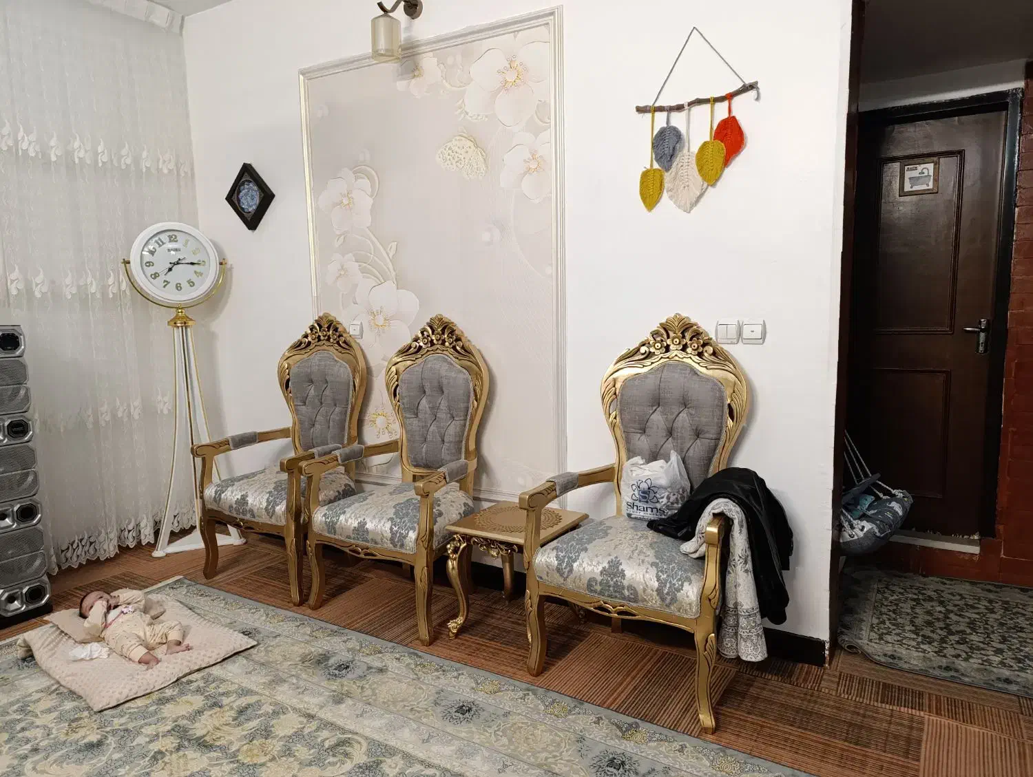 مبل سلطنتی نه نفره|مبلمان خانگی و میز عسلی|بیرجند, |دیوار