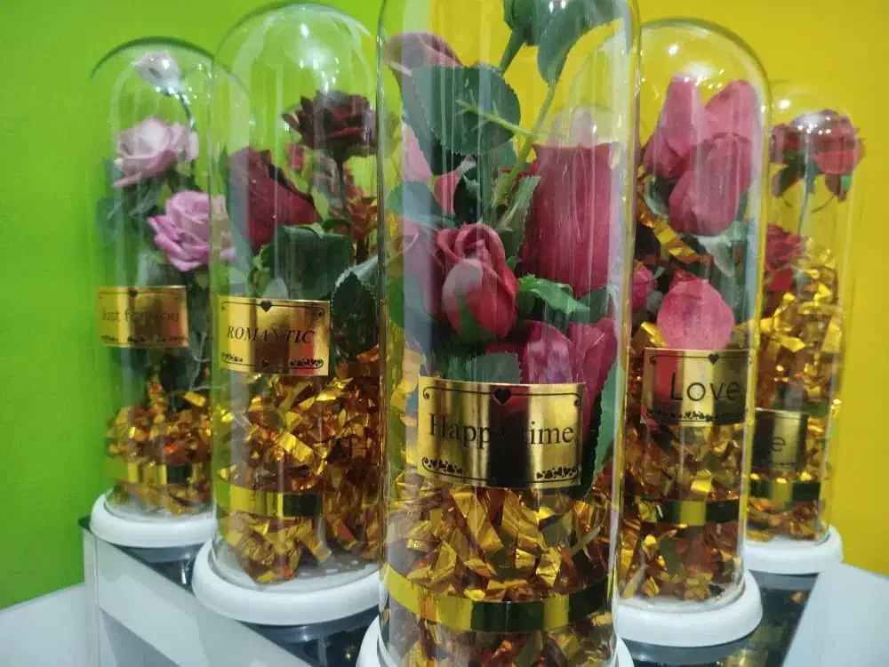 باکس شیشه ای گل هدیه روز زن مادر|گل مصنوعی|اسلام‌شهر, صادقیه|دیوار