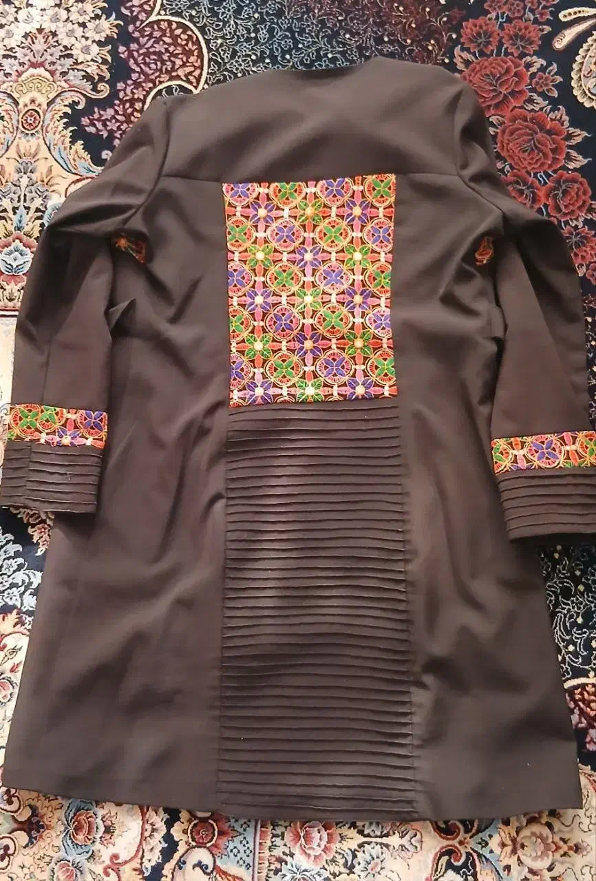 مانتو|لباس|اندیشه, شهرک کوثر|دیوار