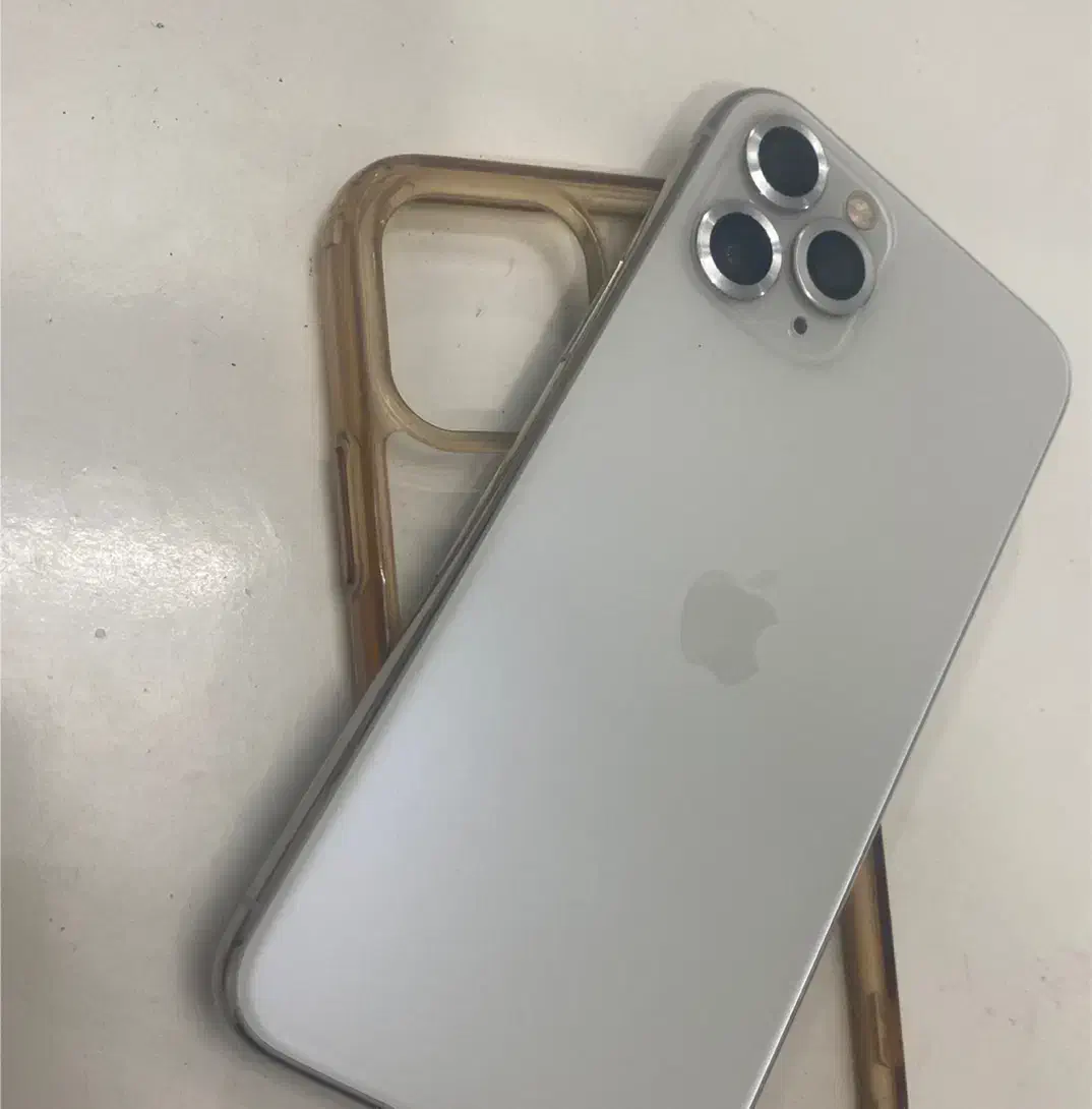 ایفون ۱۱ Poro با پنج تا قاب نو اسپرت|موبایل|قم, سید معصوم|دیوار