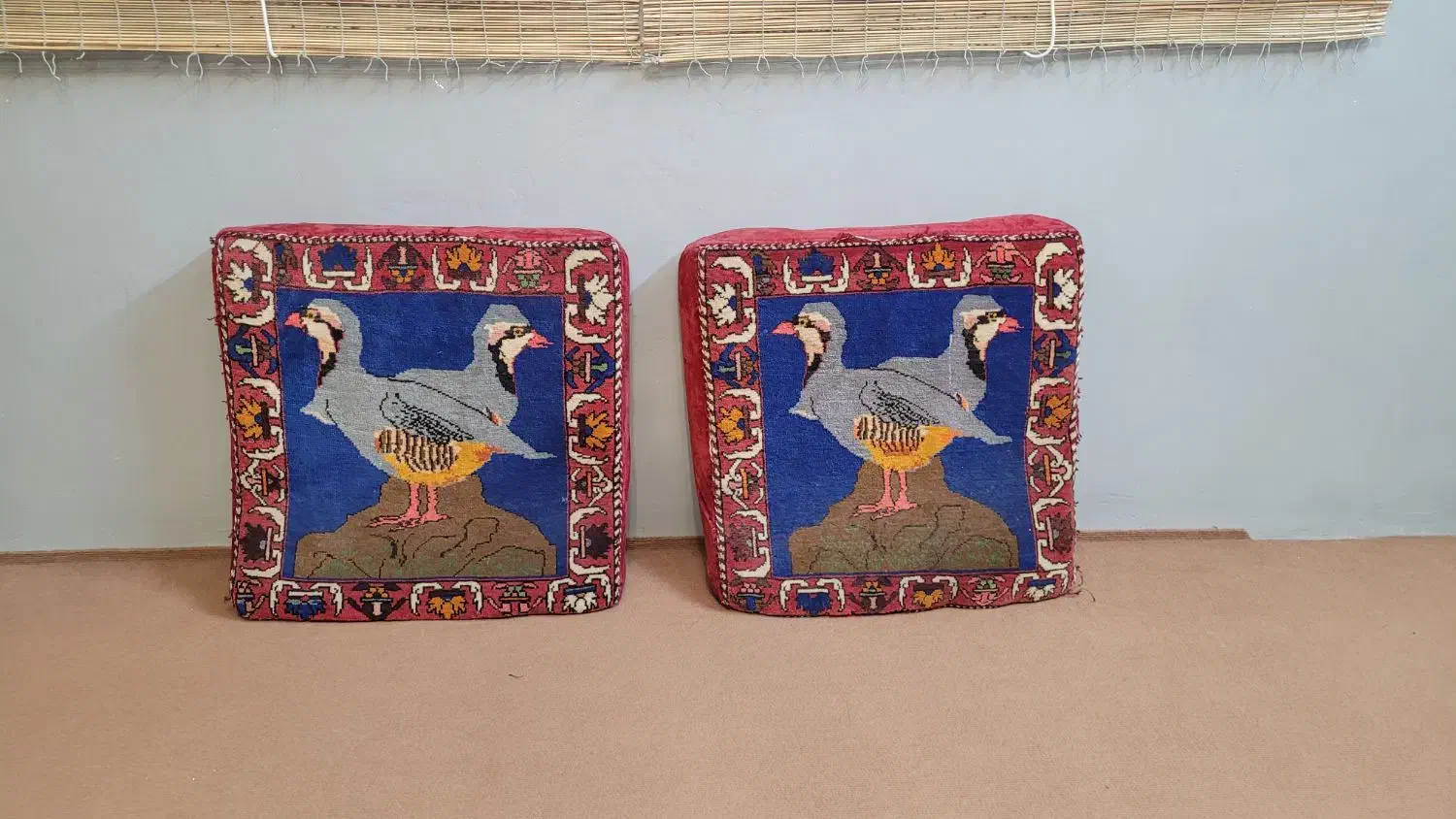 پشتی دست بافت|پشتی|شیراز, لاله|دیوار