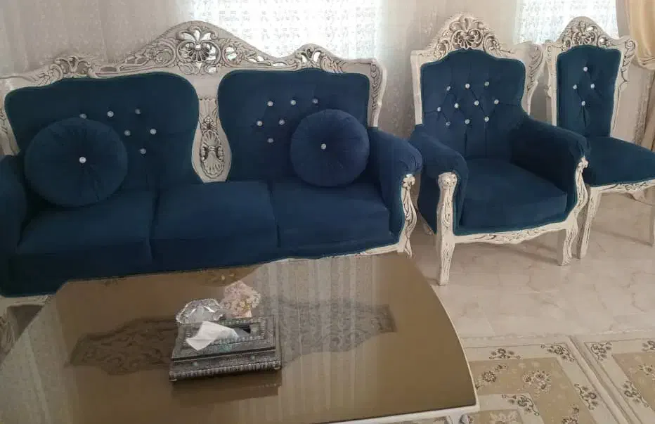 مبل سلطنتی کاملا سالم و تمیز|مبلمان خانگی و میز عسلی|ارومیه, |دیوار