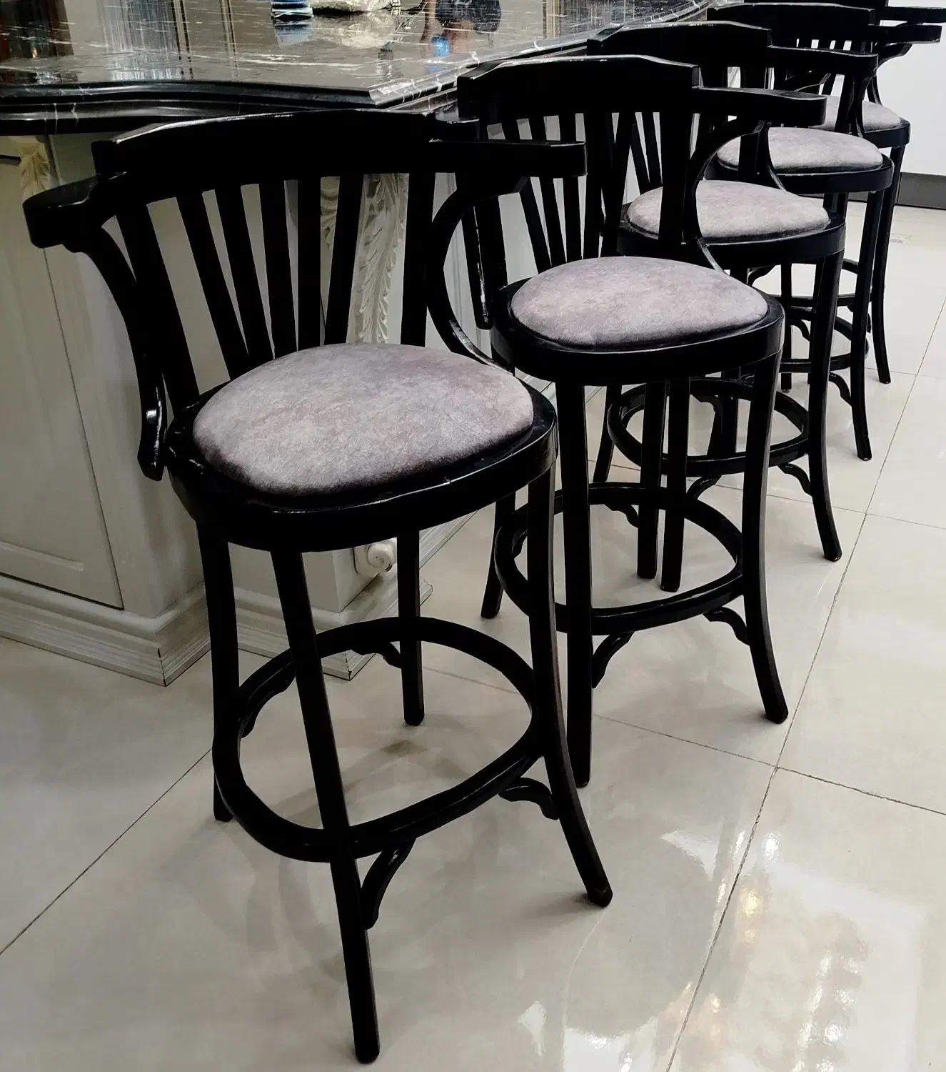 صندلی غذاخوری|میز و صندلی غذاخوری|پرند, فاز ۰|دیوار