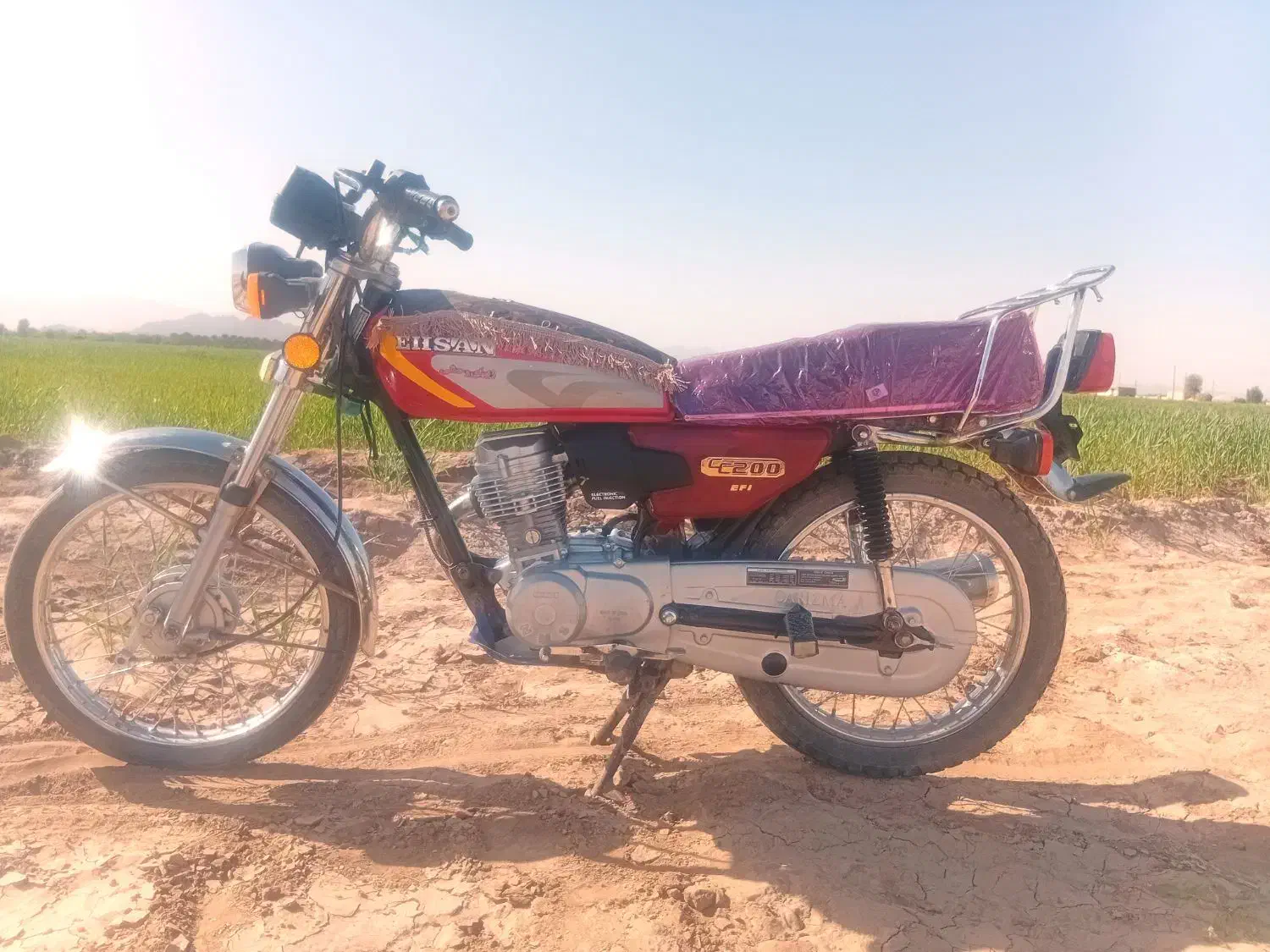 فروشی|موتورسیکلت|قلعه گنج, |دیوار