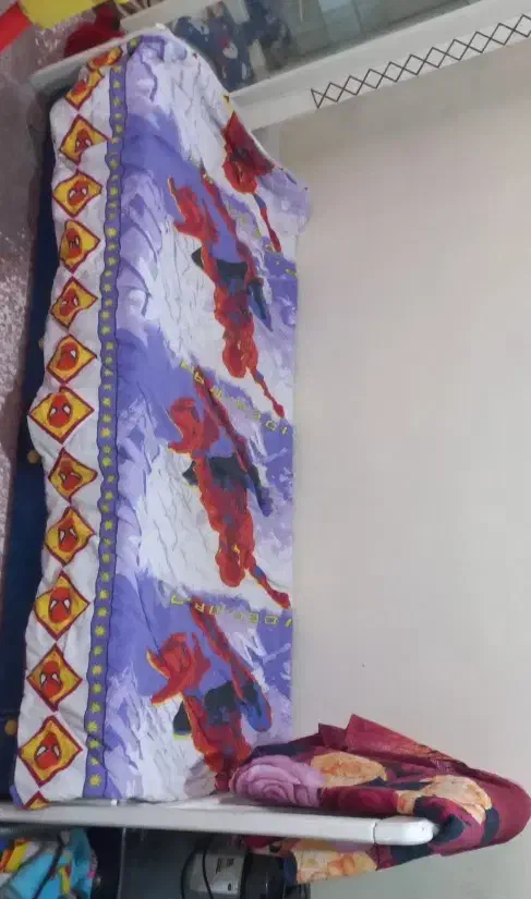 تخت کودک و نوجوان|تخت و صندلی بچه|زاهدان, |دیوار