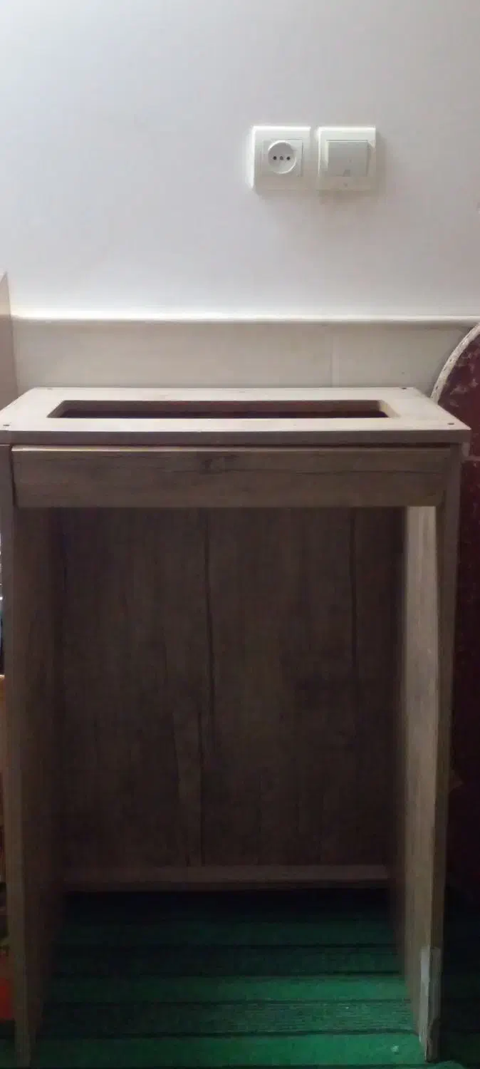 میز چرخ خیاطی|مبلمان خانگی و میز عسلی|کاشان, بازار کاشان|دیوار