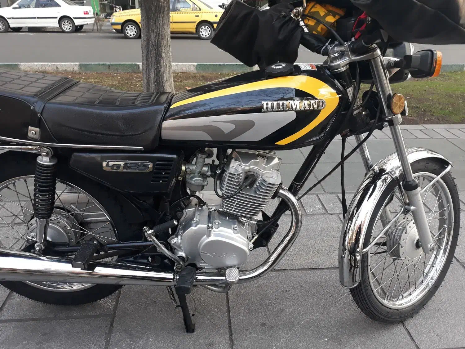 هندا ۱۲۵|موتورسیکلت|تهران, باغ خزانه|دیوار