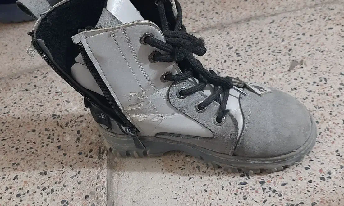 پوتین پسرونه|کیف، کفش، کمربند|مرند, |دیوار