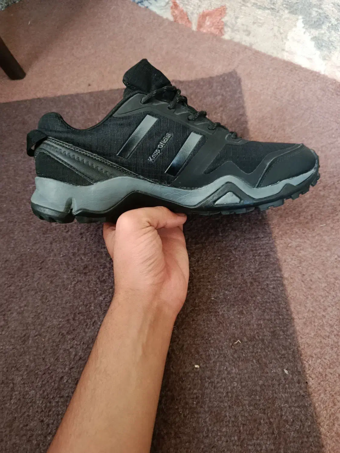 کتونی اورجینال کناپ سایز 41|کیف، کفش، کمربند|قم, حکمت شمالی|دیوار