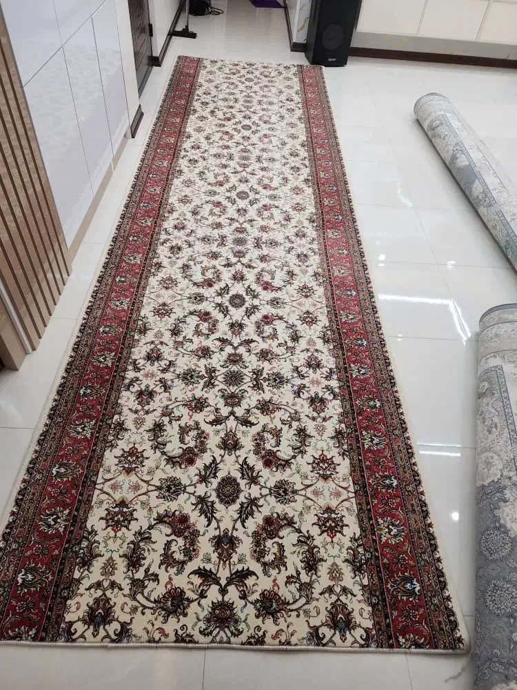 فرش زمردمشهددرحدنو ۳ماه استفاده شده|فرش|قرچک, مهدیه|دیوار