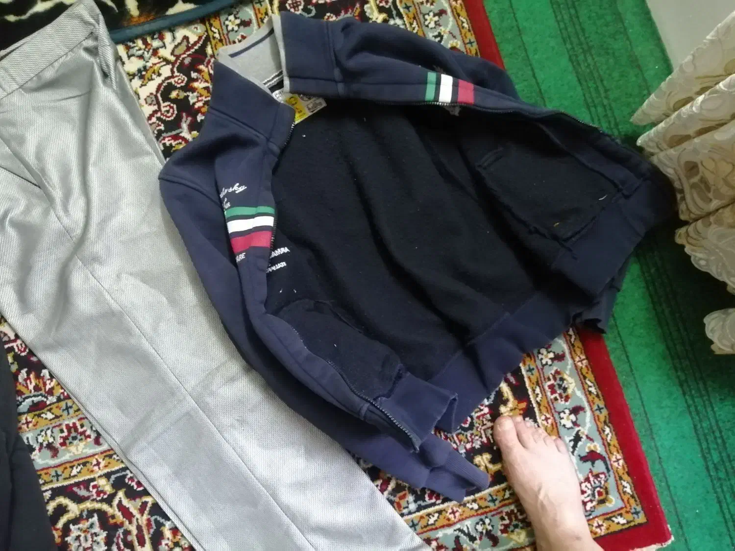 شلوار سایز40 سیوشرت و کاپشن دست دوم ولی تمیز|حراج|مشهد, امام خمینی|دیوار