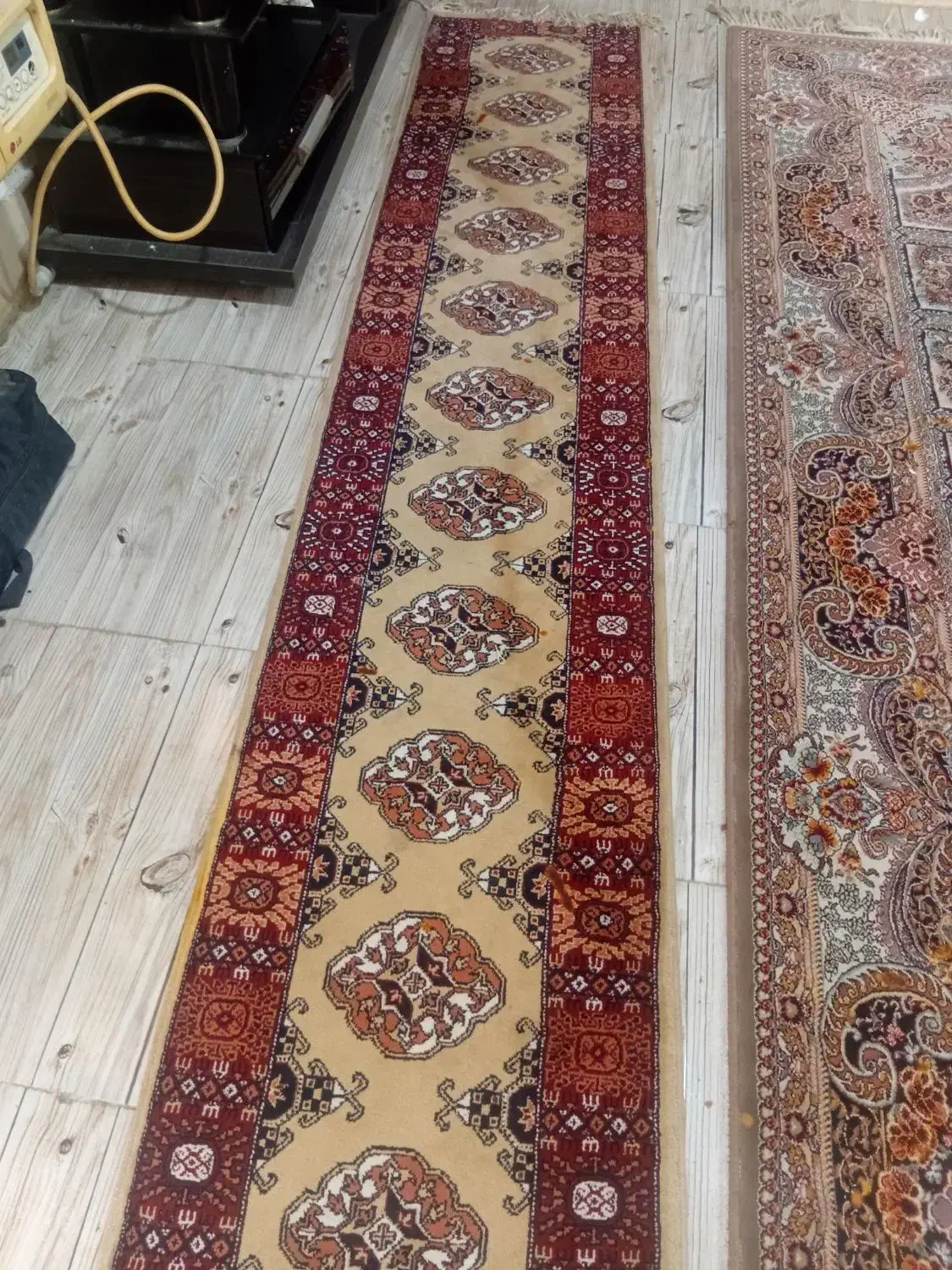 فرش کناره یاراه رو3متردرپنجاه سانت|فرش|گرگان, |دیوار