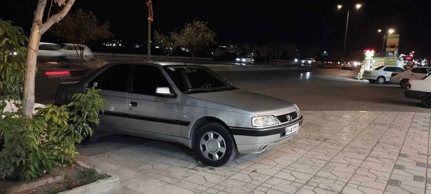 405 slx مدل ۹۰ سینی و شاسی پلمپ کم کار ۱۹۰هزار کار|خودرو سواری و وانت|مشهد, گرجی علیا|دیوار