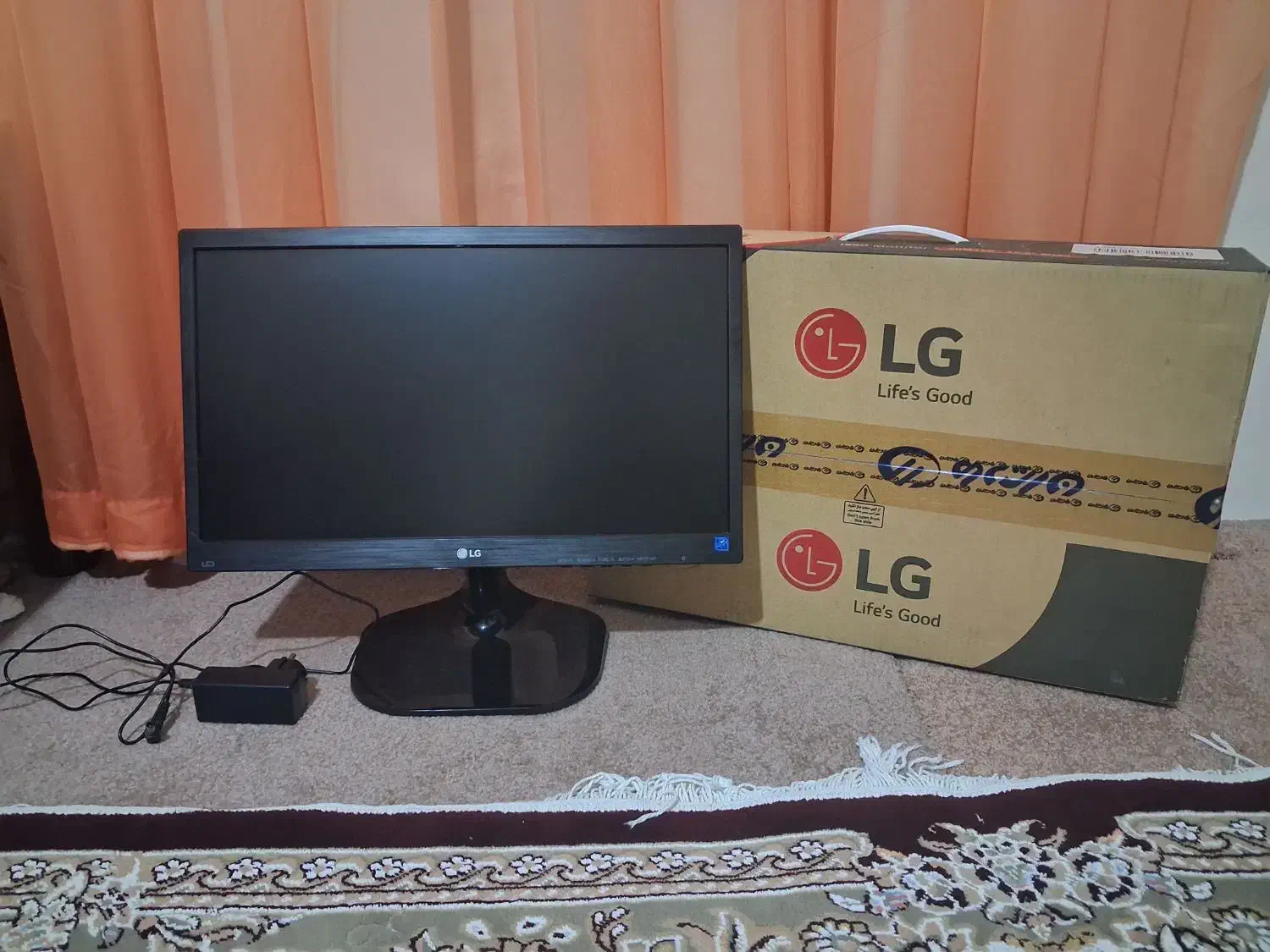 مانیتور LG|قطعات و لوازم جانبی رایانه|ارومیه, |دیوار