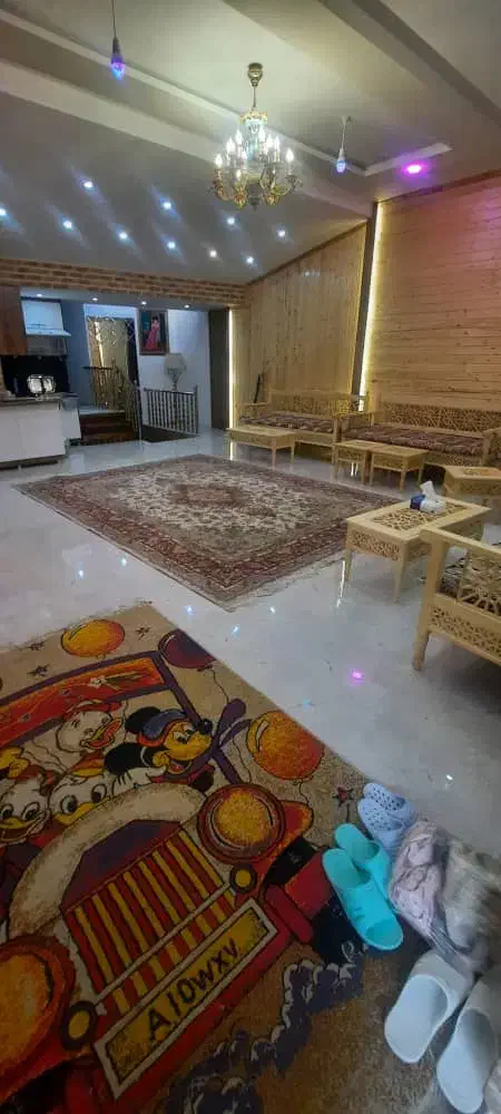 باغ ویلا دور همی|اجارهٔ کوتاه‌مدت ویلا و باغ|مشهد, میان ولایت|دیوار