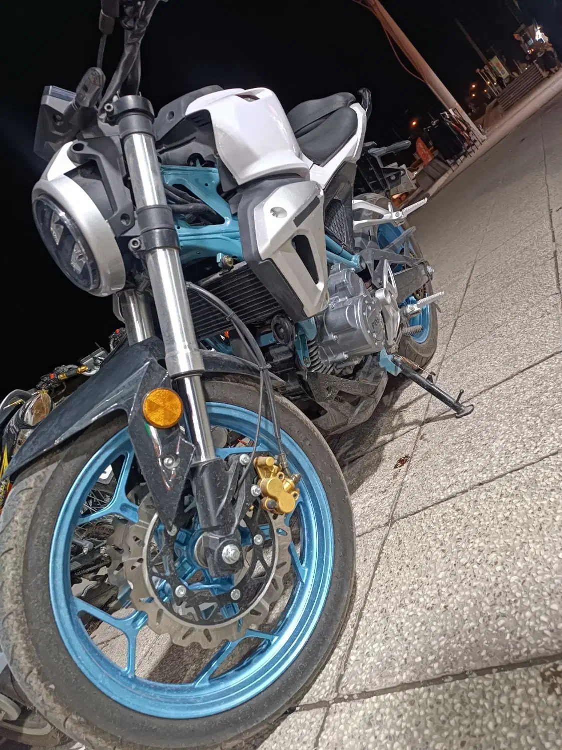 نیکتاز ۲۵۰  توربو|موتورسیکلت|فولادشهر, B4|دیوار