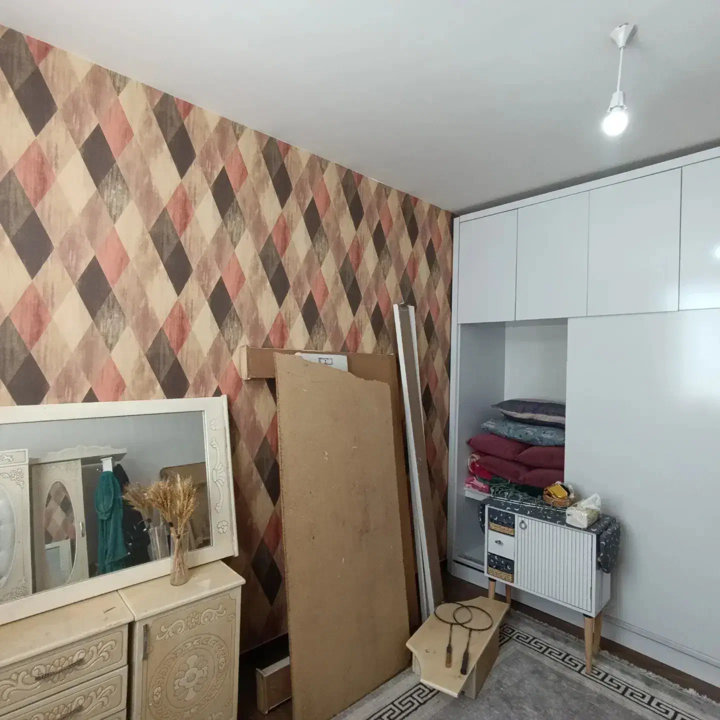 آپارتمان فروشی/۶۳متری/فاز2 بلوار بهارستان نیلوفر3|فروش آپارتمان|کاشان, فاز ۲ ناجی آباد|دیوار