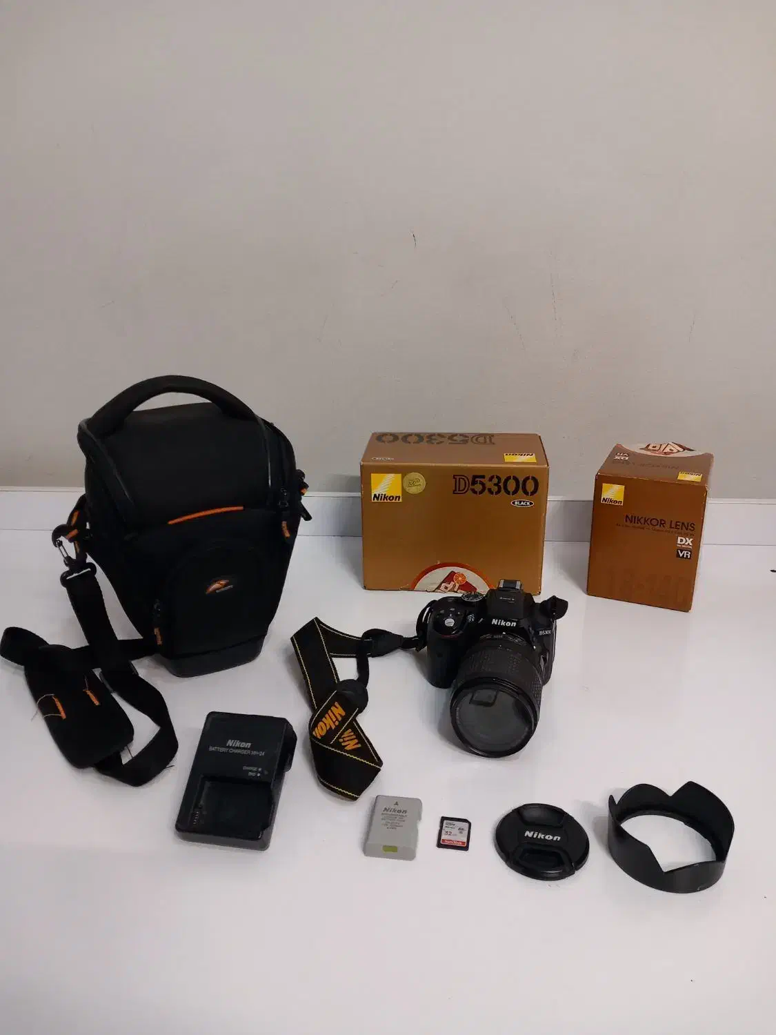 دوربین عکاسی نیکون 5300|دوربین عکاسی و فیلم‌برداری|گرگان, |دیوار