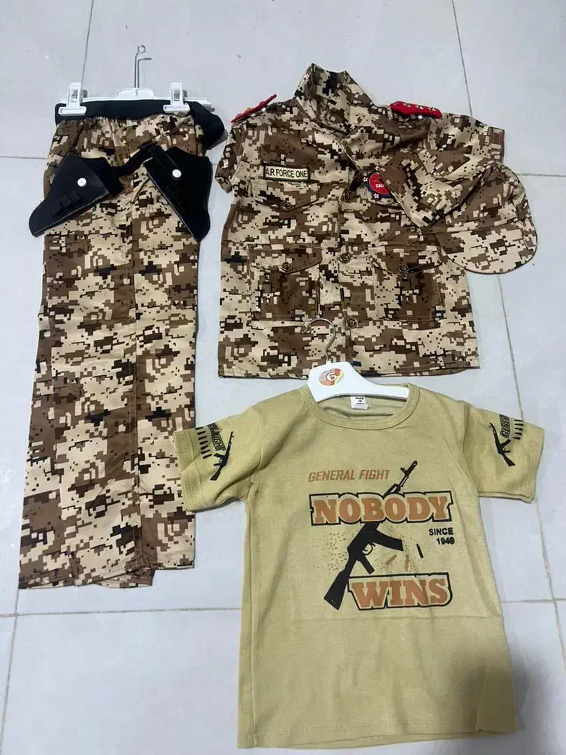 ست ۴ تیکه پلیسی|کفش و لباس بچه|ایلام, |دیوار