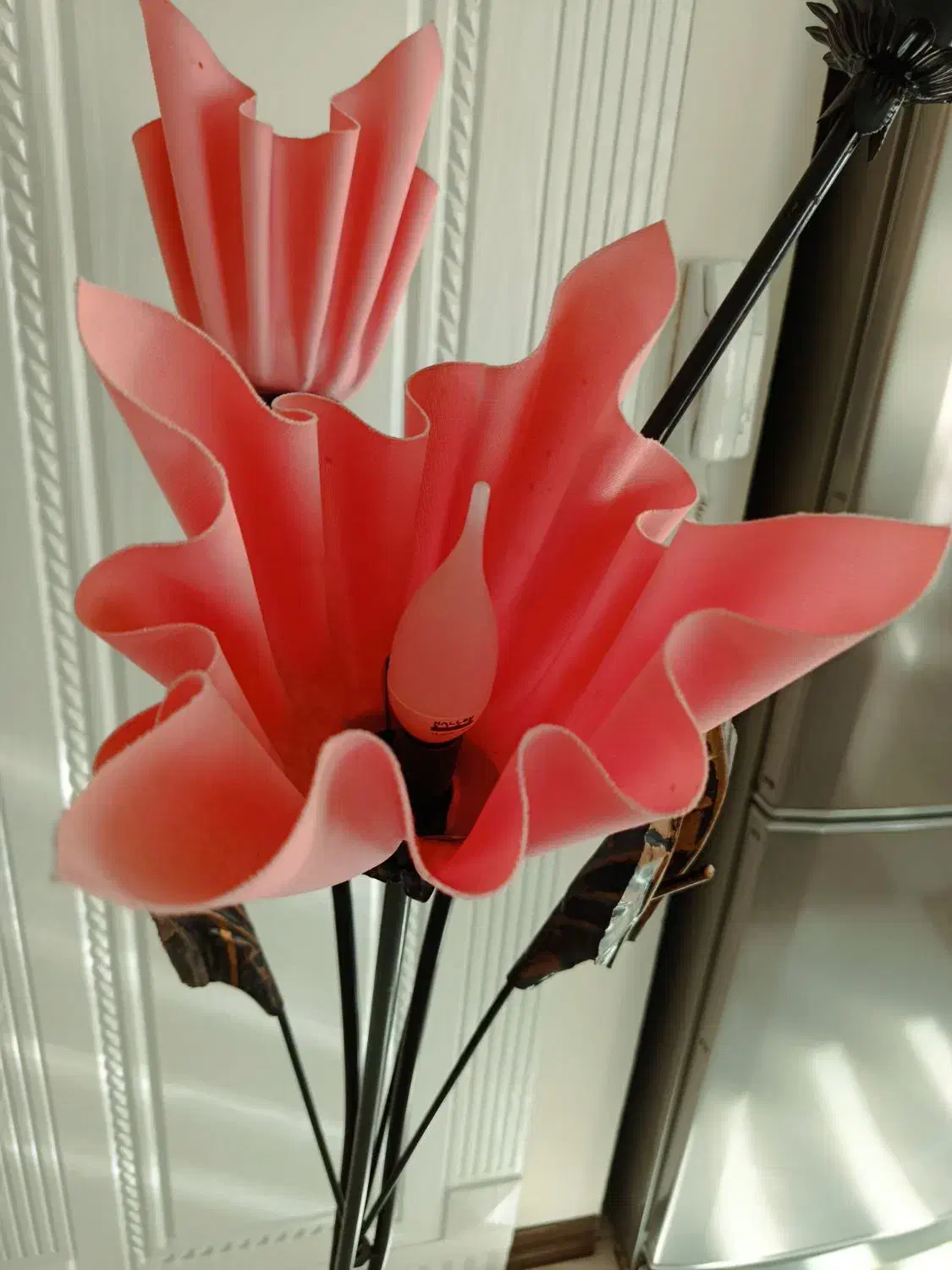 کنار سالنی|چراغ خواب و آباژور|پرند, فاز ۵|دیوار