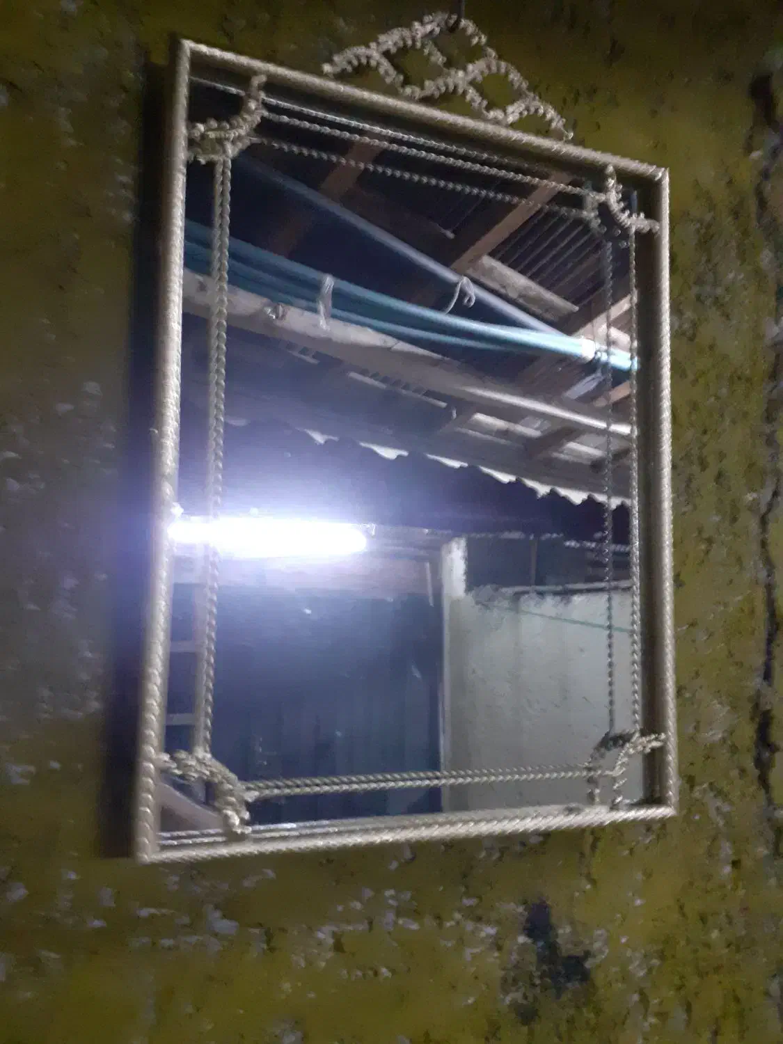 اینه قاب فلزی|صنایع دستی و سایر لوازم تزئینی|رشت, بوسار|دیوار