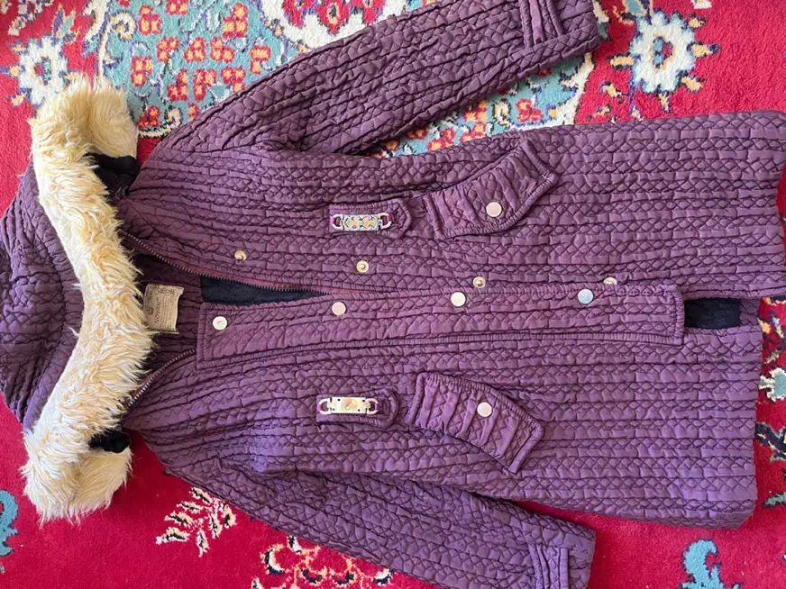 کاپشن|لباس|تبریز, |دیوار