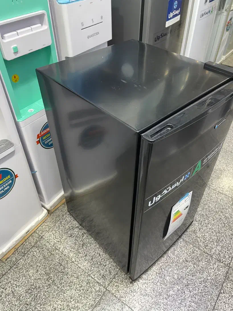 یخچال کوچک ایستکول ۵ فوت هتلی اداری مدل 835|یخچال و فریزر|تهران, آبشار|دیوار