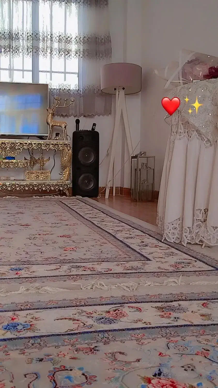 اباژور|چراغ خواب و آباژور|قرچک, میرزائی شمالی|دیوار