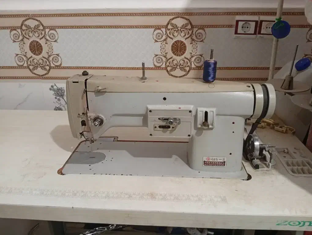 چرخ گلدوزی|چرخ خیاطی و ریسندگی|رودان, |دیوار