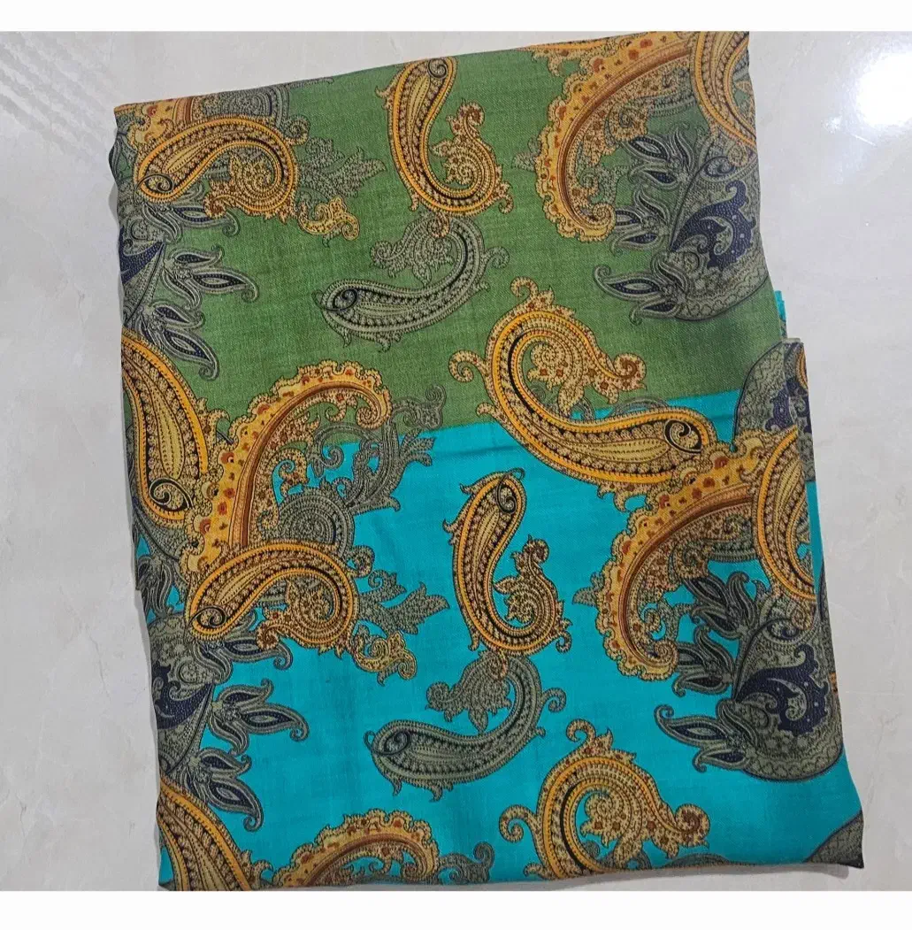 پشتند کوردی|لباس|مهاباد (آذربایجان غربی), |دیوار