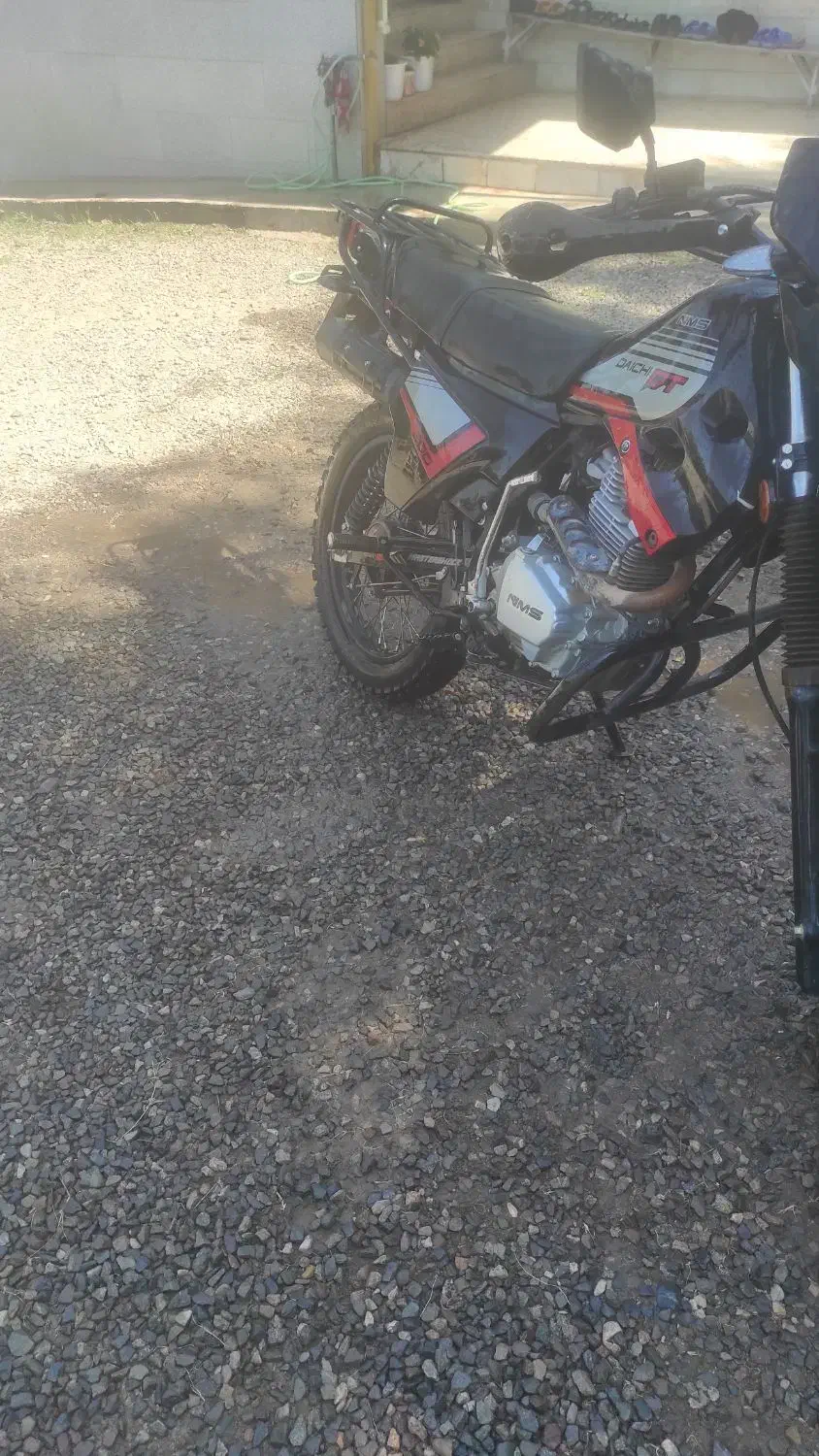 تریل 200|موتورسیکلت|رستم‌آباد, |دیوار