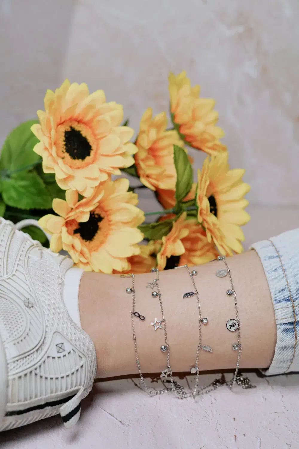 پا بند نقره ایی|بدلیجات|خرم‌آباد, |دیوار