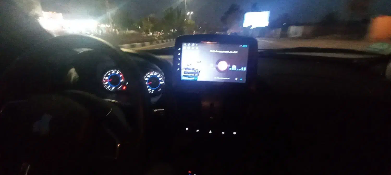 کویک Rs۴۰۲ سفید مشکی فرمان D درحد استسنائی|خودرو سواری و وانت|مشهد, فرهنگیان (شهرک غرب)|دیوار