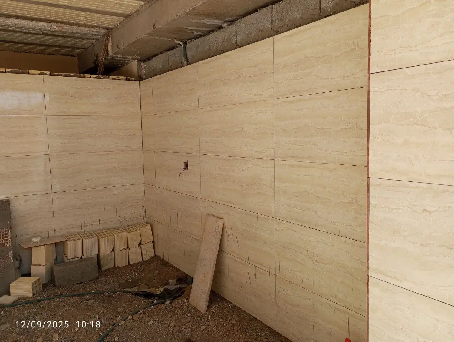 استادکار کاشی سرامیک سنگ موزاییک آجر....|خدمات پیشه و مهارت|زنجان, |دیوار