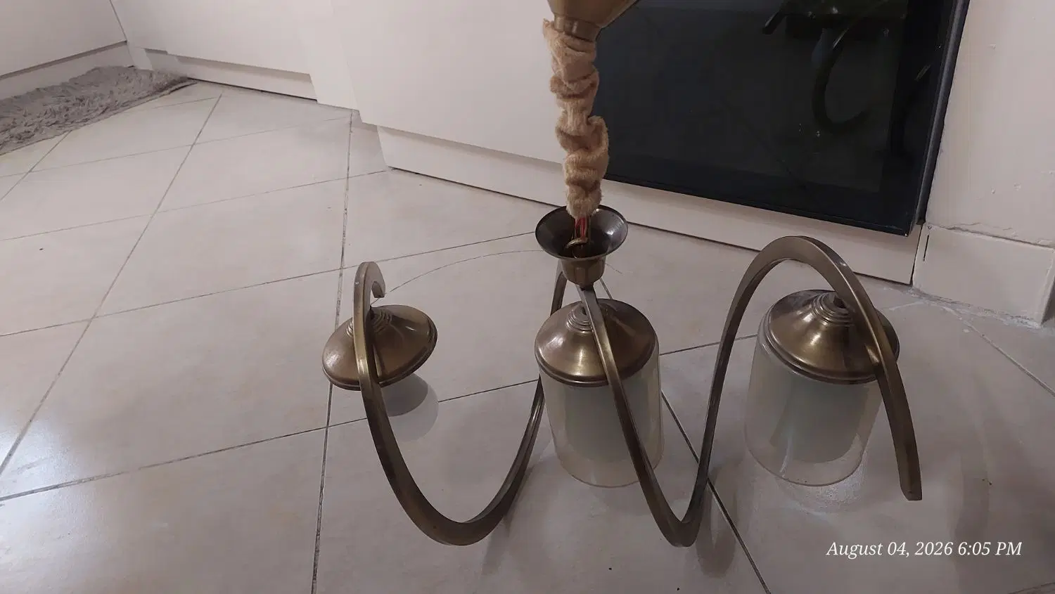 لوستر لهستانی سه شعله|لوستر و چراغ آویز|شیراز, چوگیاه|دیوار