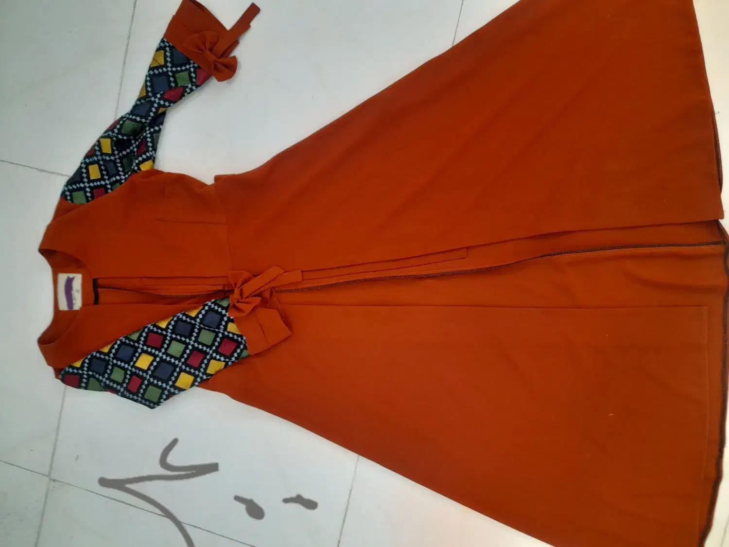 مانتو و کیف|لباس|مشهد, کشف|دیوار